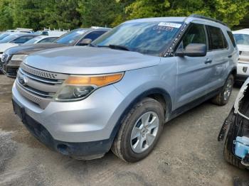  Salvage Ford Explorer