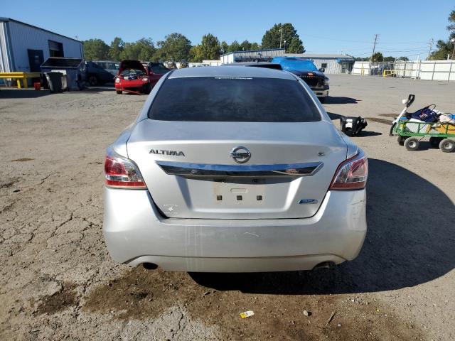 Nissan Altima 2.5 Image 9