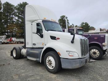  Salvage Peterbilt 579