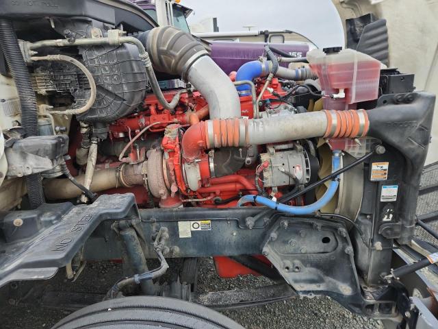 Peterbilt 579 Image 8