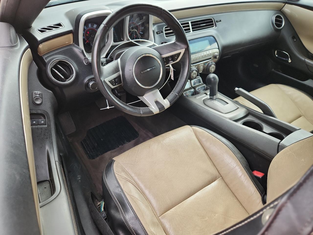 Chevrolet Camaro Lt Image 8