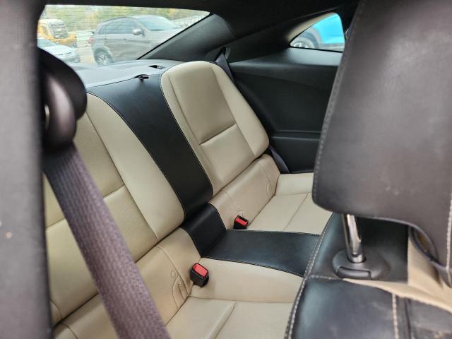 Chevrolet Camaro Lt Image 11