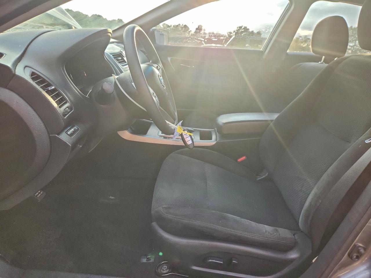 Nissan Altima 2.5 Image 12