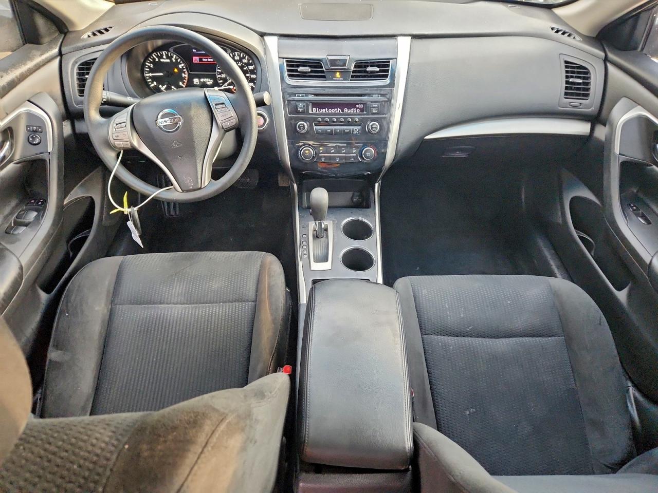 Nissan Altima 2.5 Image 3