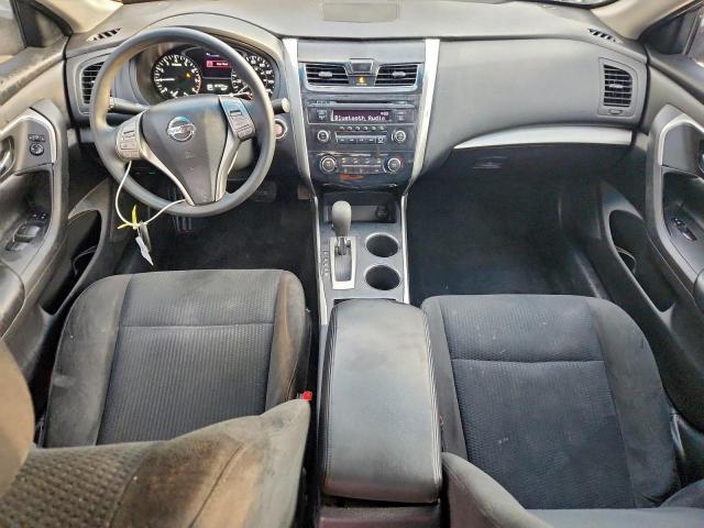 Nissan Altima 2.5 Image 3