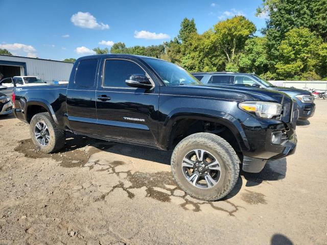 Toyota Tacoma Access Cab Image 8