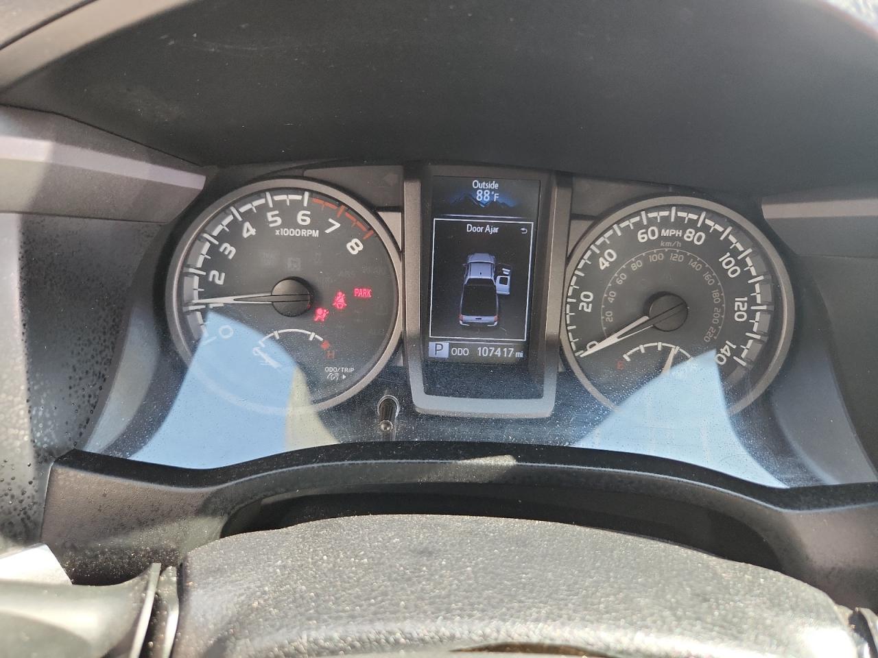 Toyota Tacoma Access Cab Image 2