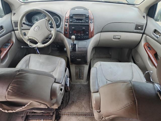 Toyota Sienna Xle Image 7