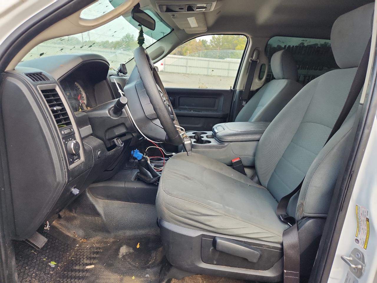 Ram 2500 St Image 12