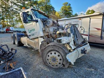  Salvage Peterbilt 567
