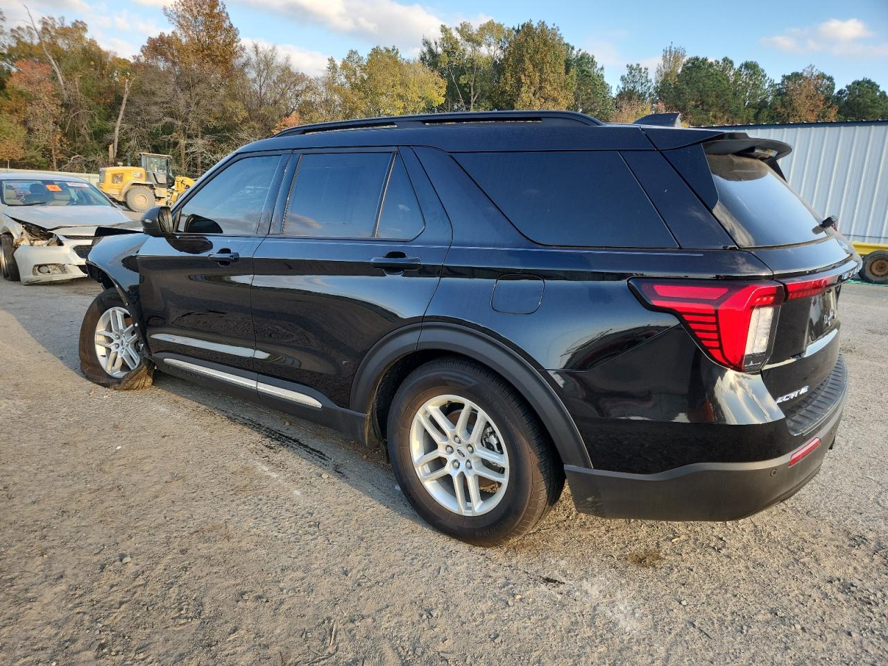 Ford Explorer Active Image 4