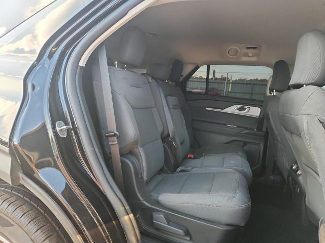 Ford Explorer Active Image 12