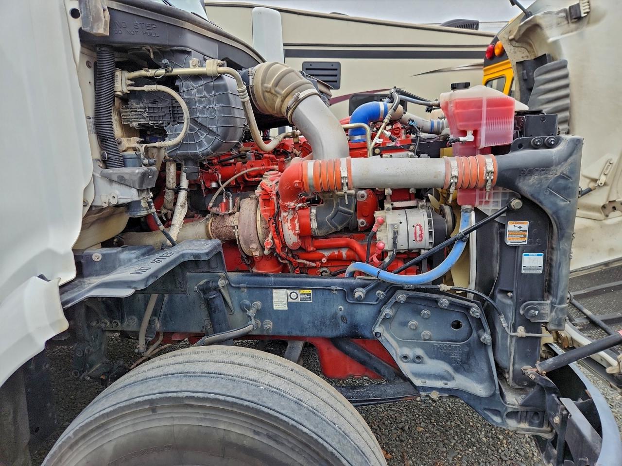 Peterbilt 579 Image 7