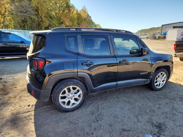 Jeep Renegade Latitude Image 2