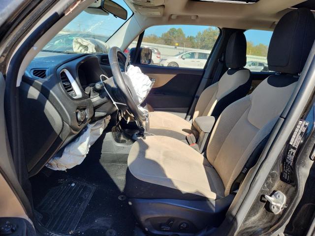 Jeep Renegade Latitude Image 6