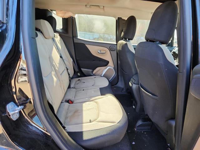 Jeep Renegade Latitude Image 4