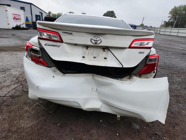 Toyota Camry L Image 12