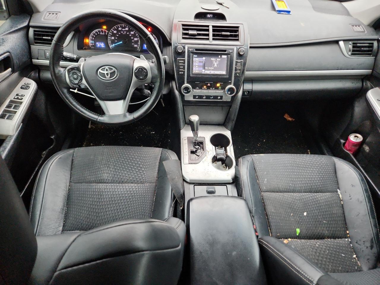 Toyota Camry L Image 13