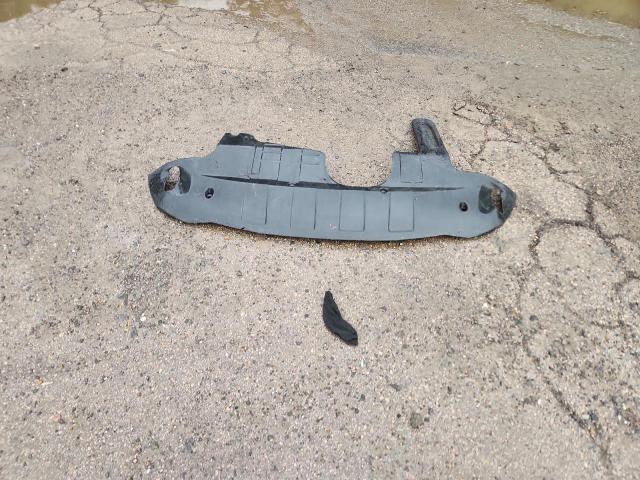 Toyota Camry L Image 8