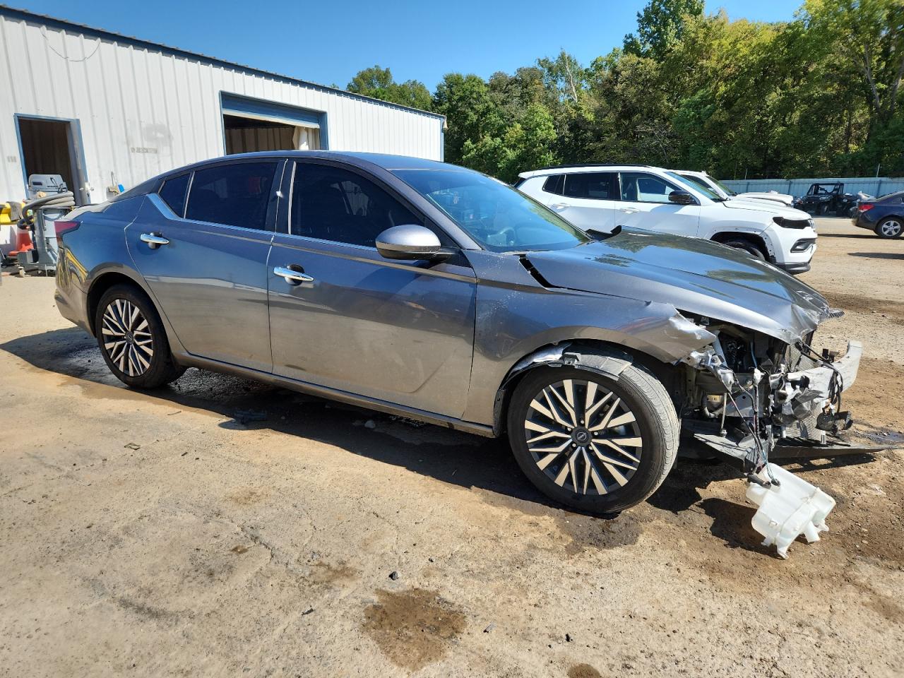 Nissan Altima Sv Image 3