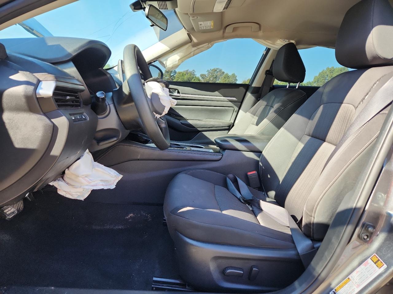 Nissan Altima Sv Image 5