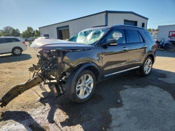  Salvage Ford Explorer
