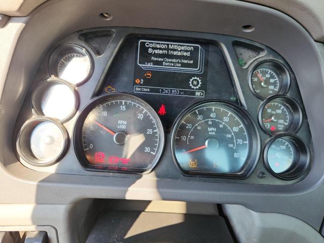 Peterbilt Tractor 579 Image 3