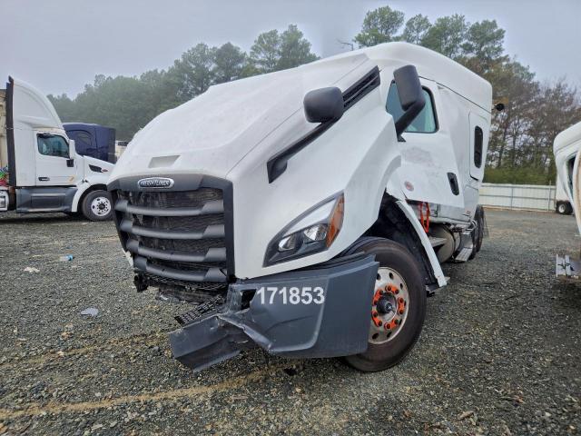 Freightliner Cascadia 1 Image 3