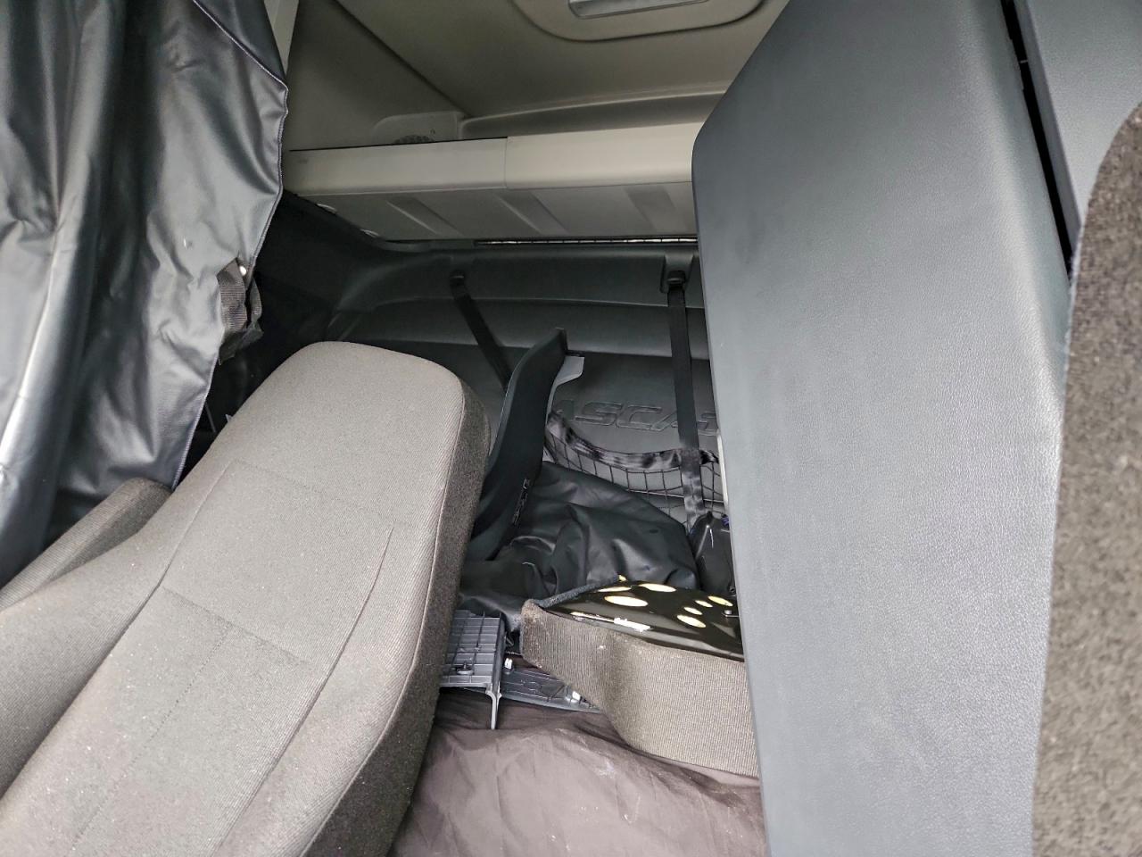 Freightliner Cascadia 1 Image 6