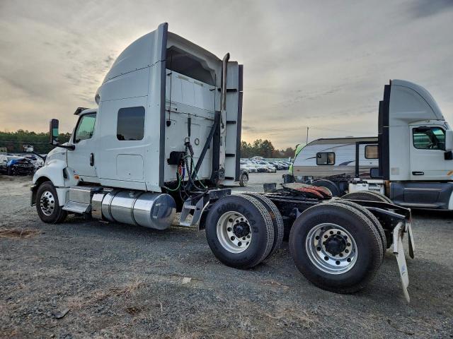 International Lt625 Image 4