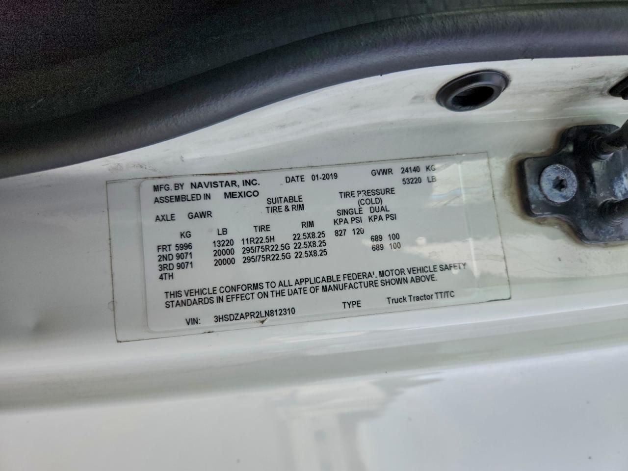 International Lt625 Image 5