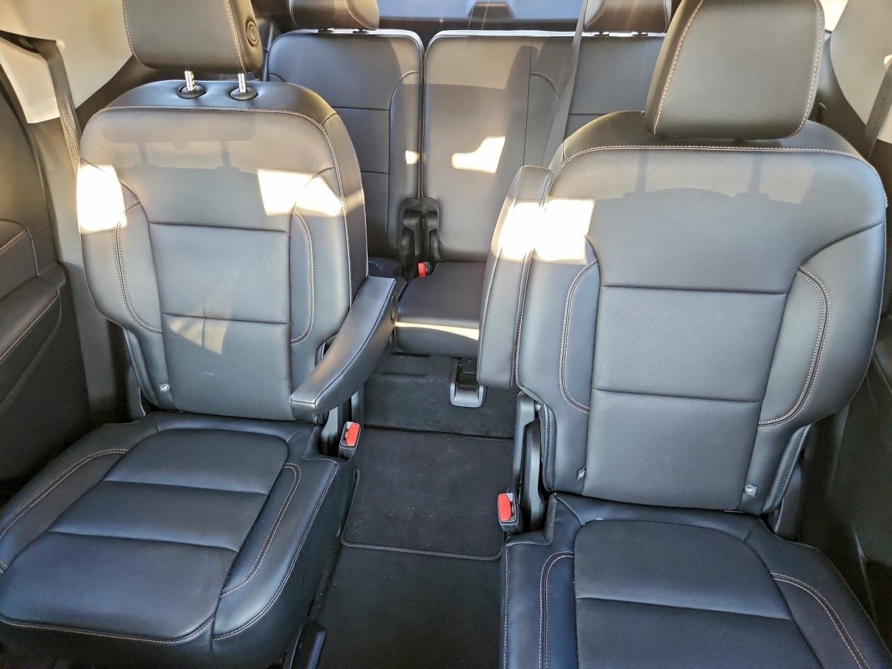 Chevrolet Traverse Premier Image 12