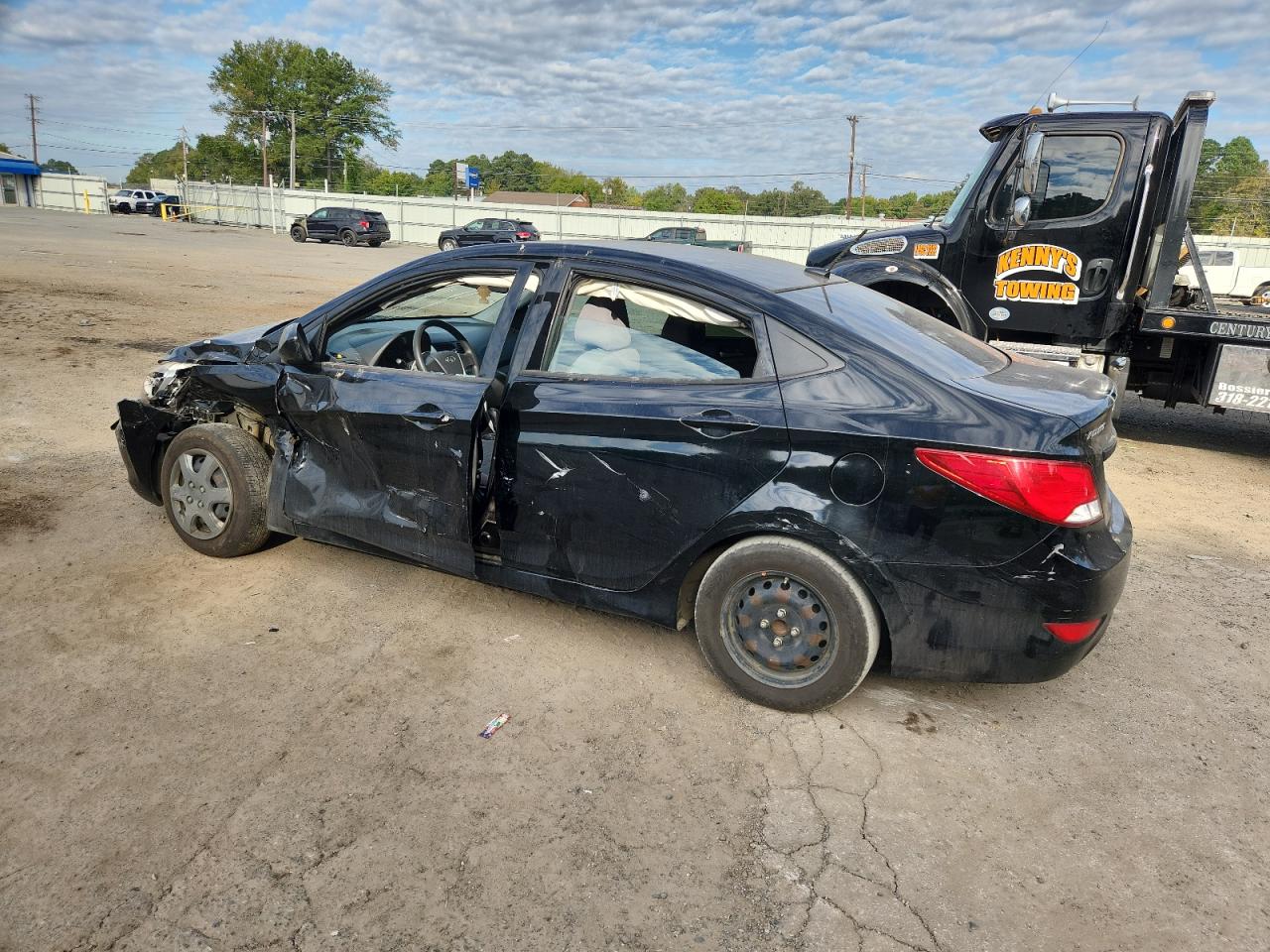 Hyundai ACCENT Se Image 11