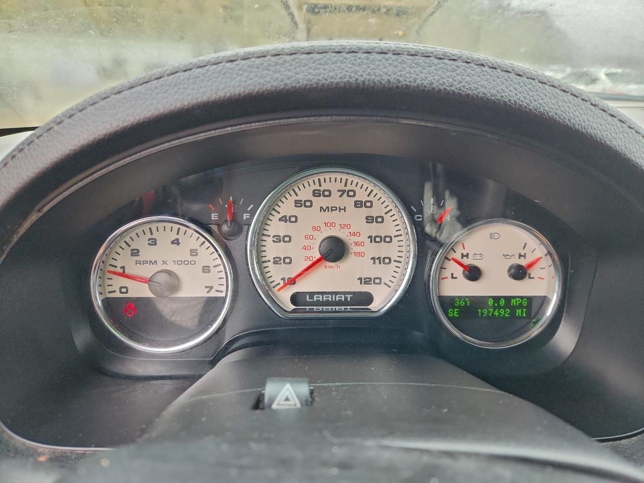 Ford F-150 Supercrew Image 2