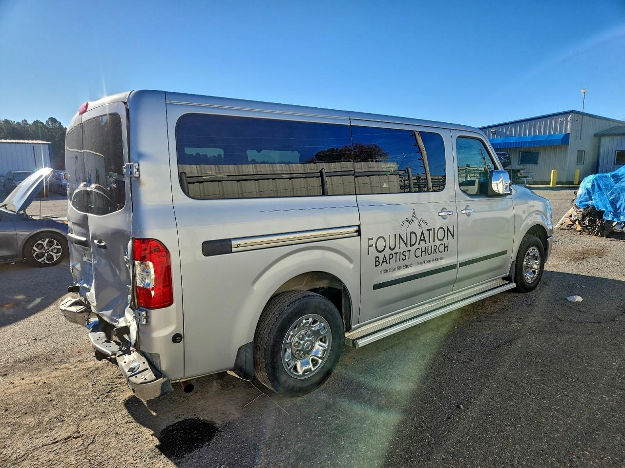 Nissan Nv 3500 S Image 3