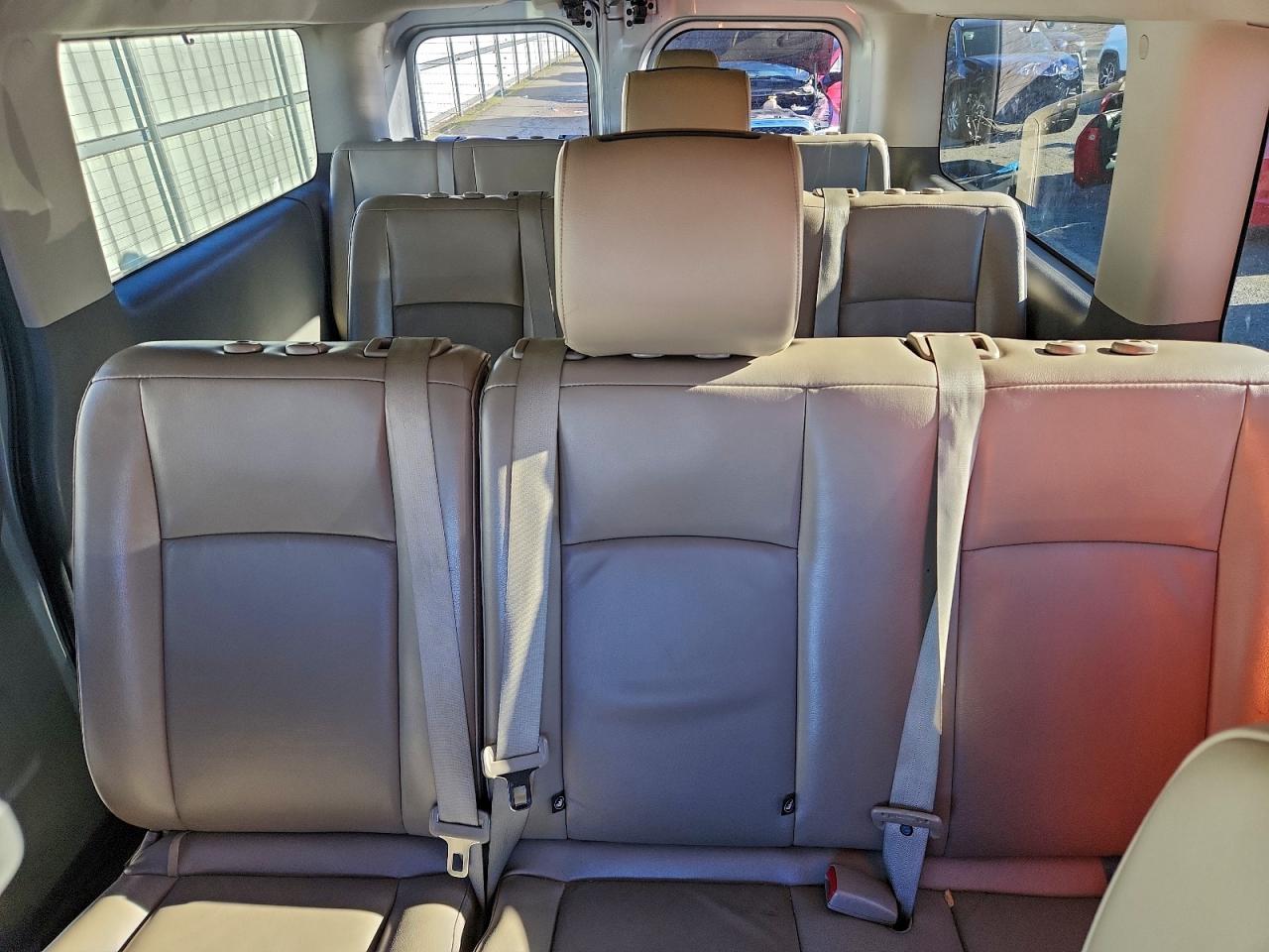 Nissan Nv 3500 S Image 11