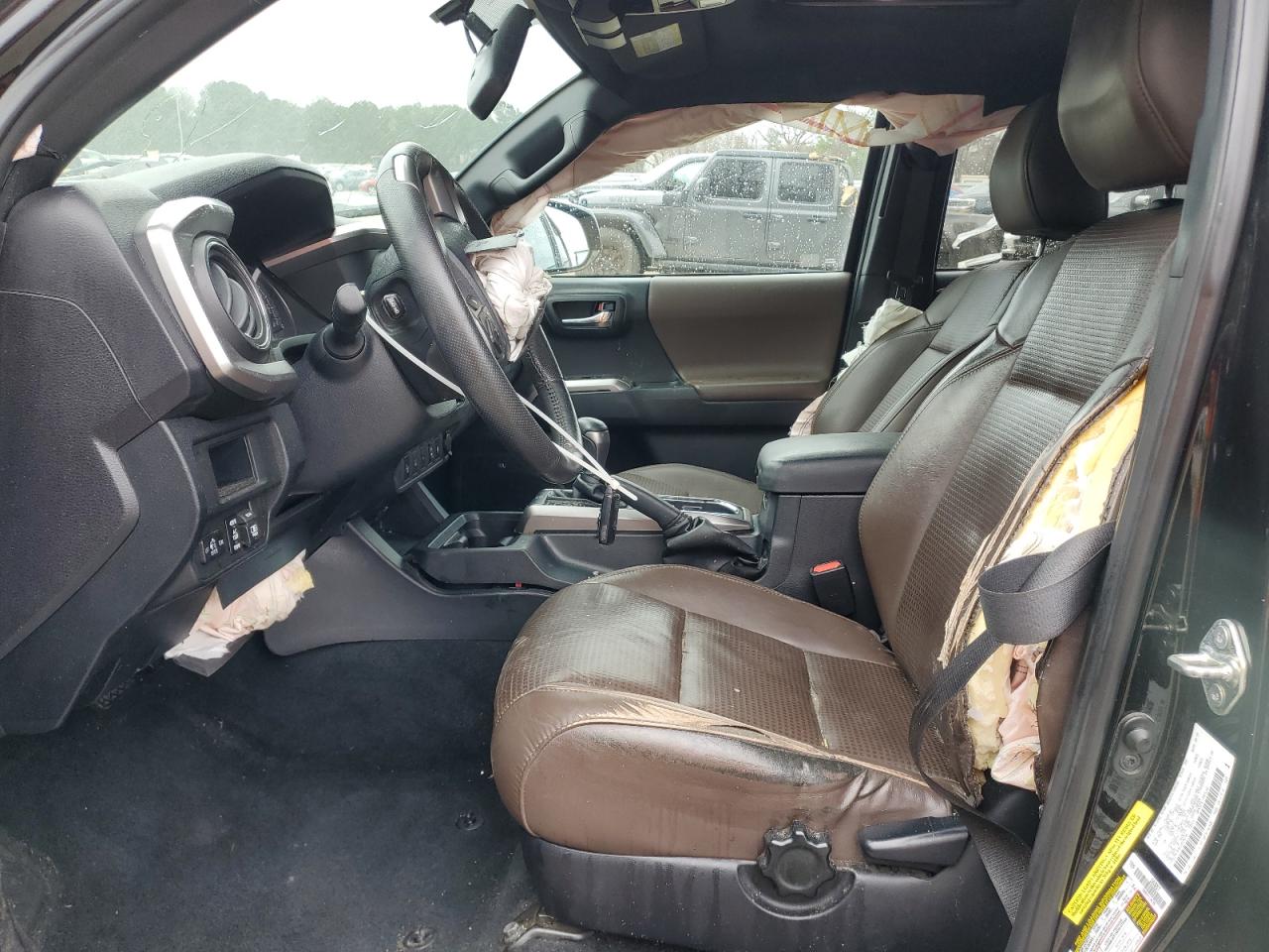 Toyota Tacoma Double Cab Image 7