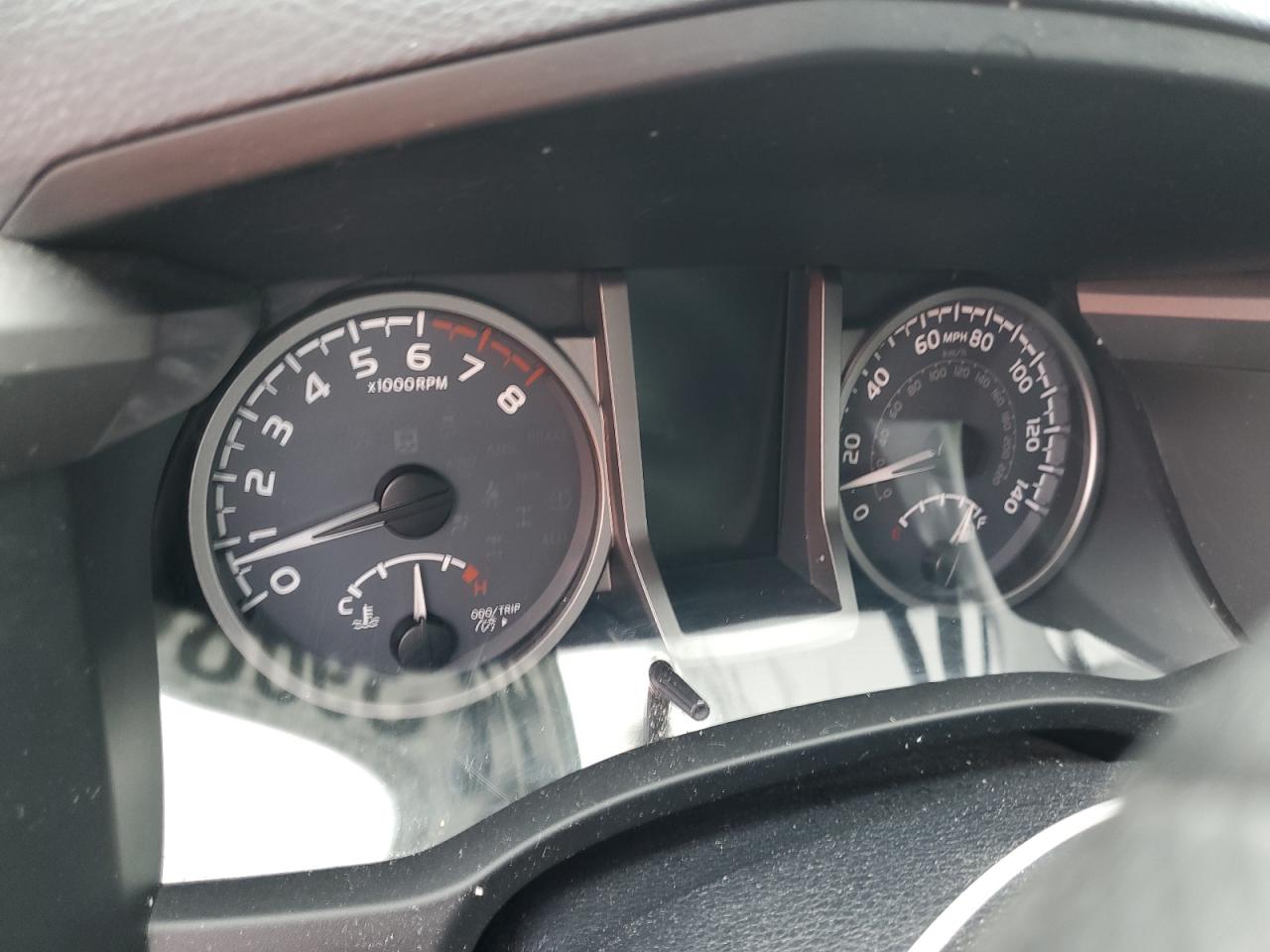 Toyota Tacoma Double Cab Image 11