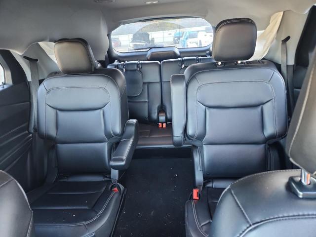 Ford Explorer Xlt Image 11