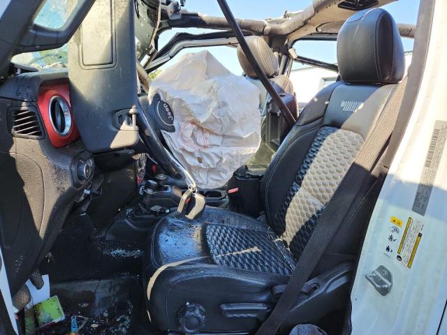 Jeep Wrangler Rubicon Image 8