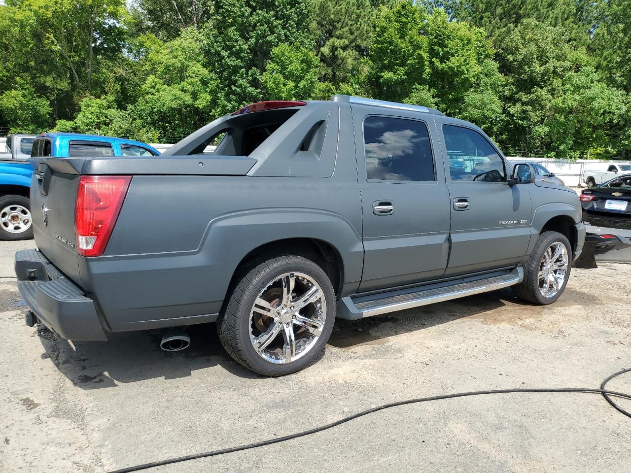 Cadillac Escalade Ext Image 4