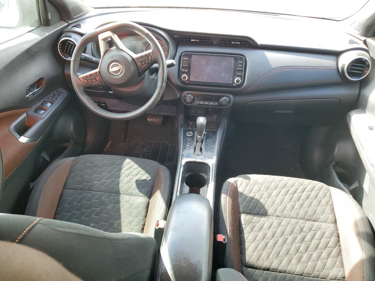 Nissan Kicks Sr Image 11