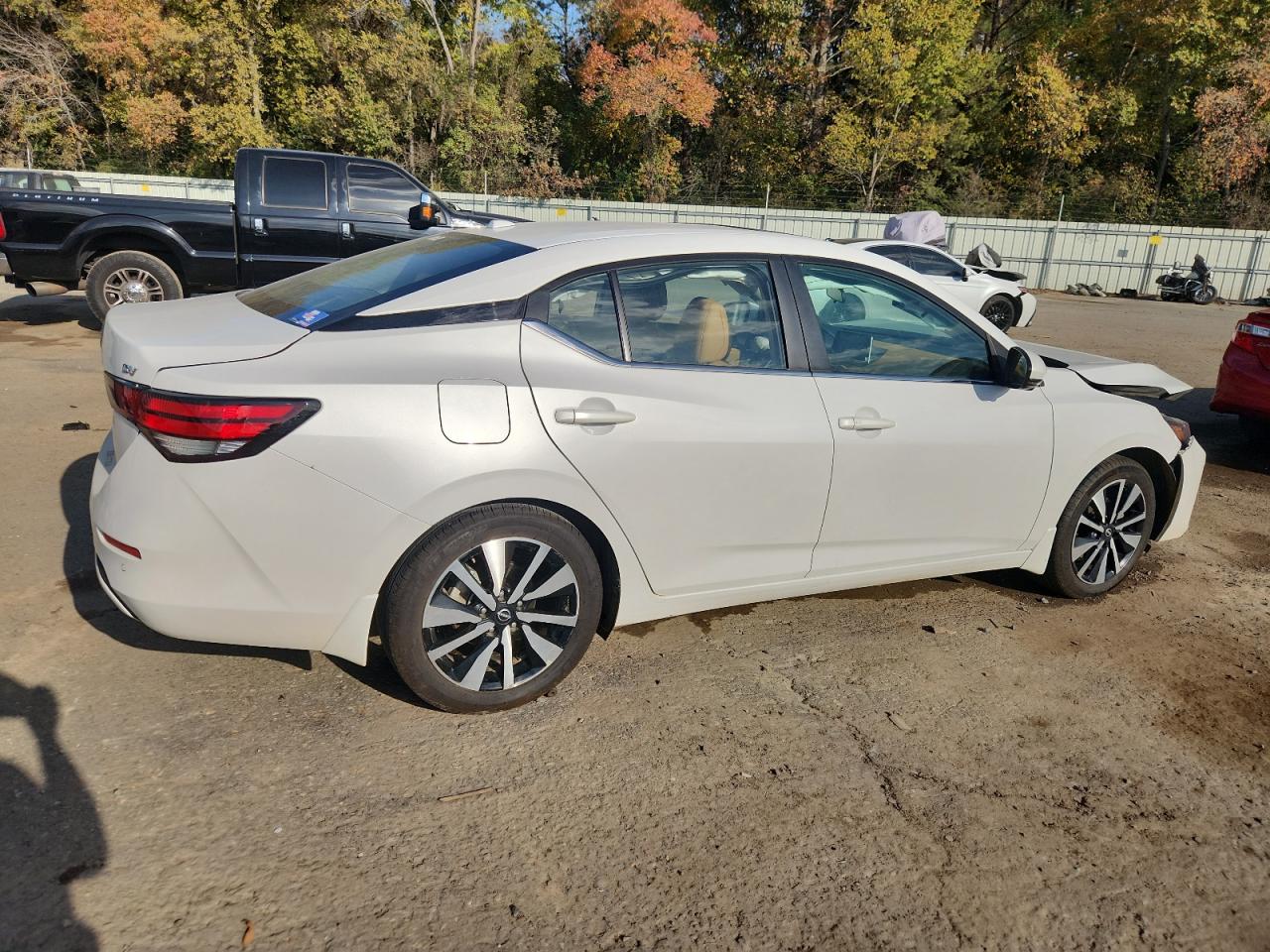 Nissan Sentra Sv Image 2