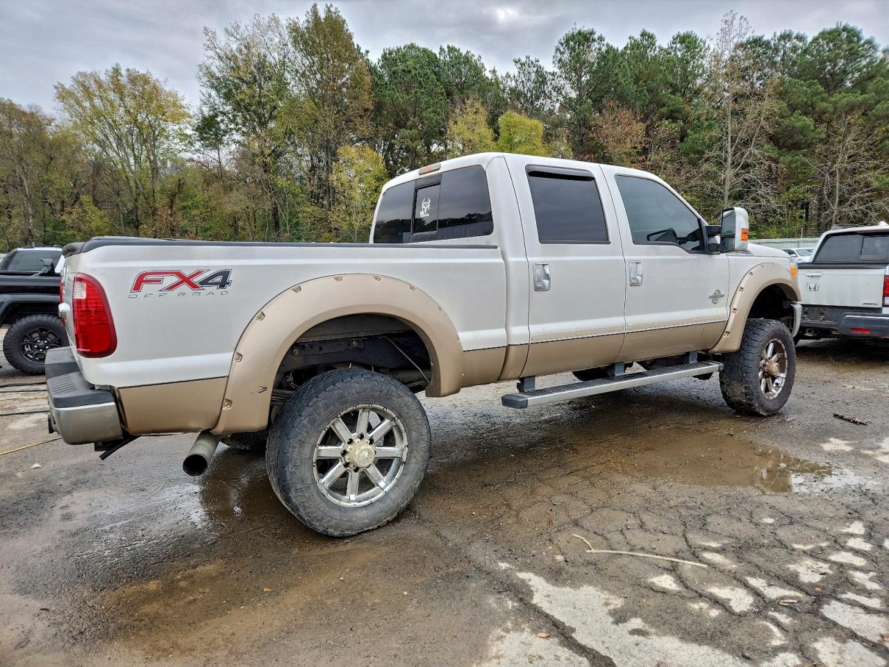 Ford F-250 Super Duty Image 4