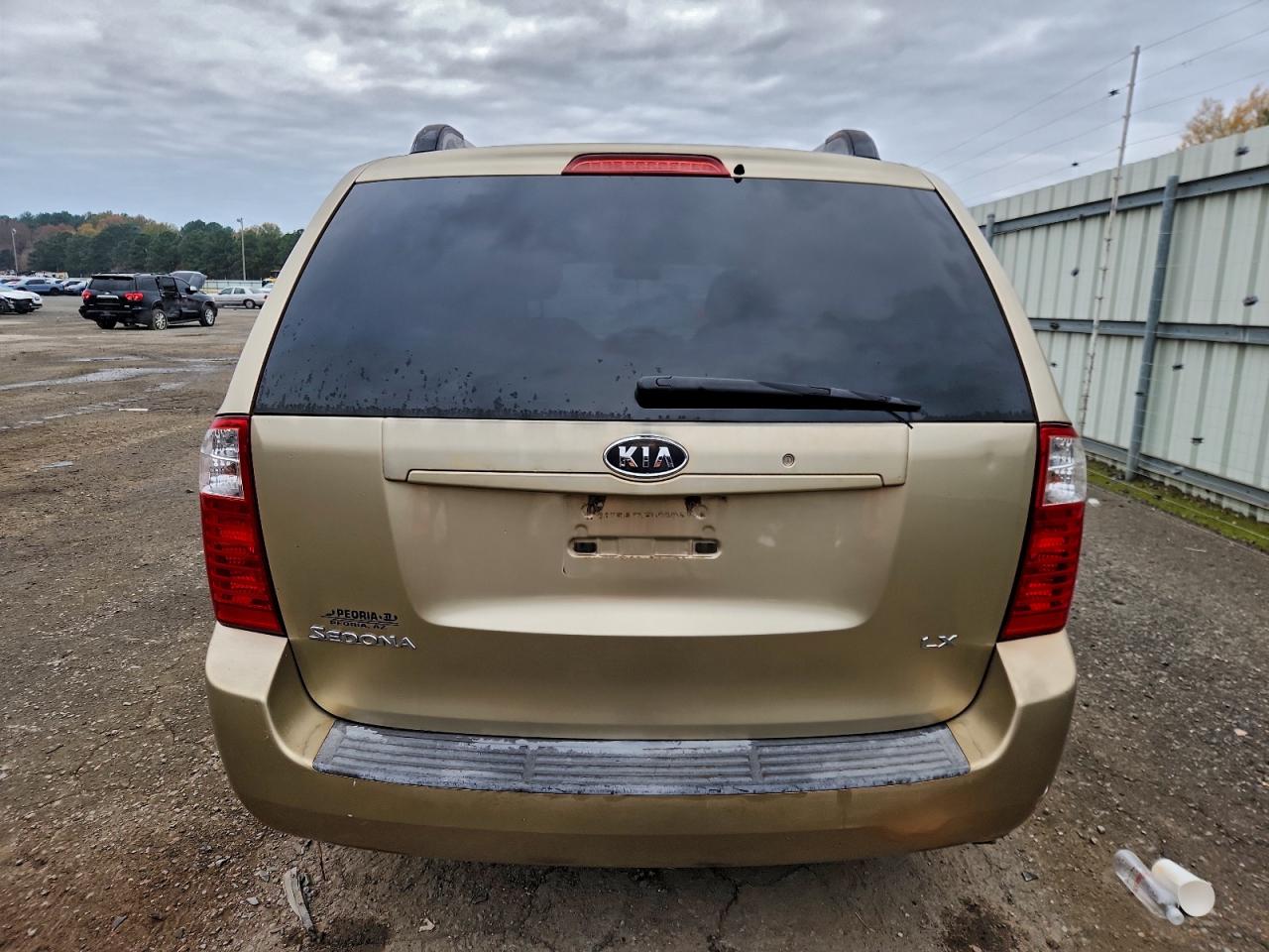 Kia Sedona Ex Image 3