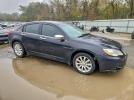 Chrysler 200 Limited Image 11
