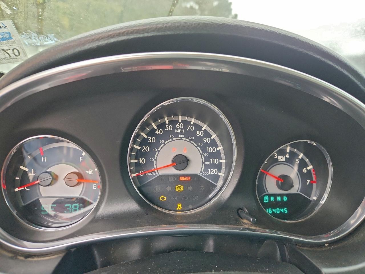 Chrysler 200 Limited Image 6