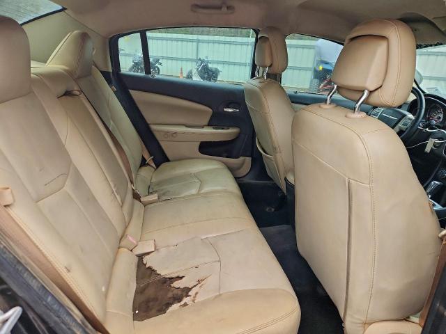 Chrysler 200 Limited Image 10