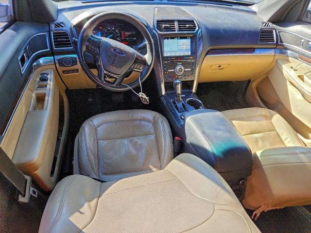 Ford Explorer Limited Image 13