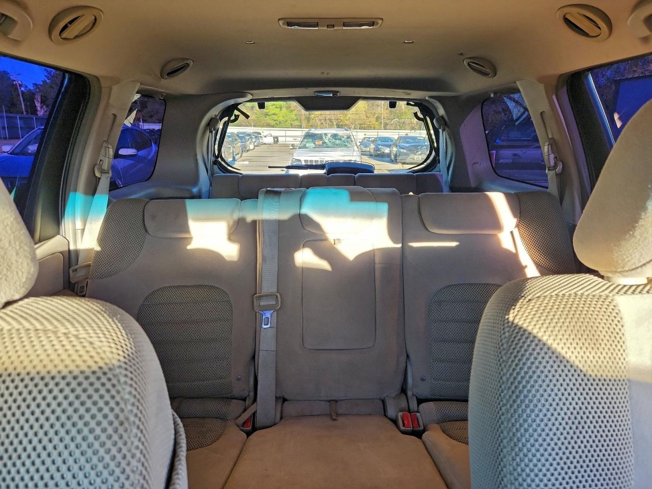 Nissan Pathfinder S Image 10
